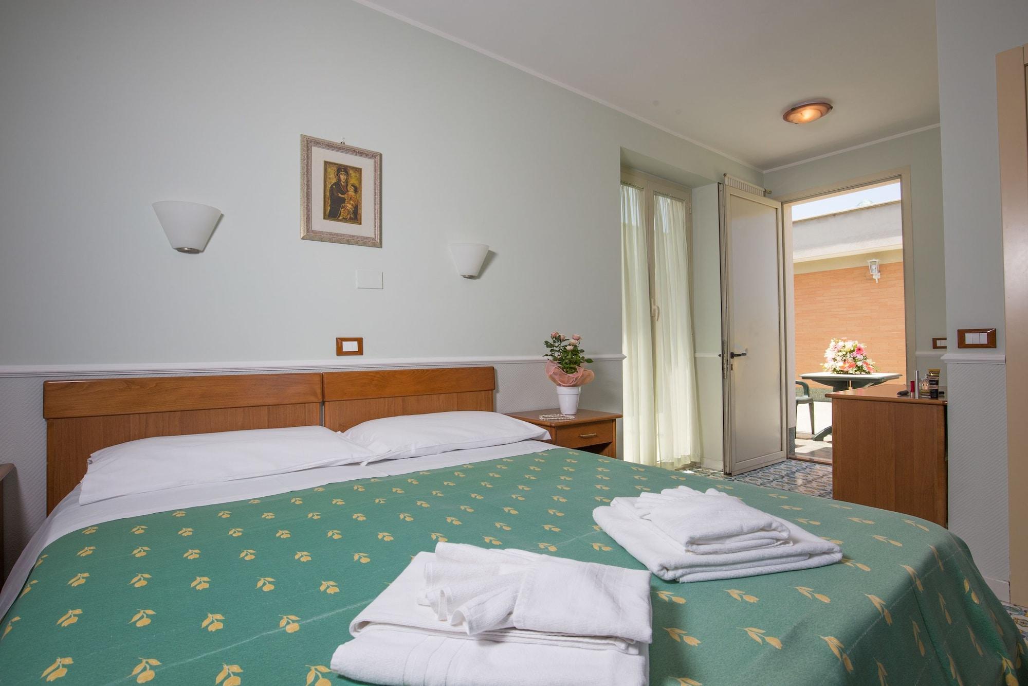 Hotel Casa Tra Noi Rome Exterior photo